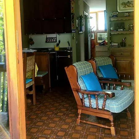 View-stunning 2 Bedroom In The Heart Of Alps Appartamento