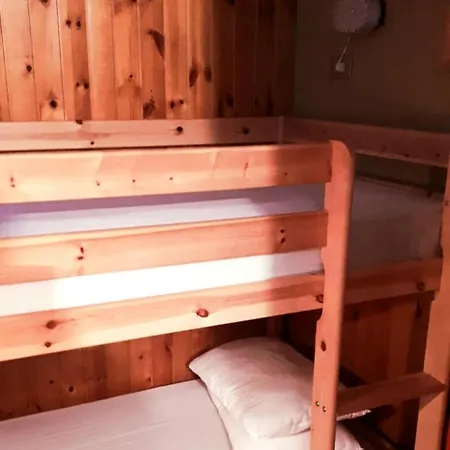 View-stunning 2 Bedroom In The Heart Of Alps Appartamento